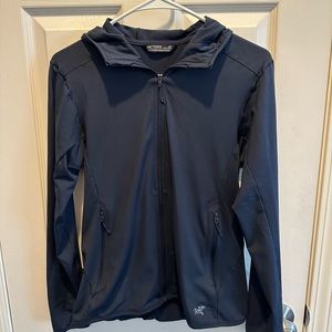 Arc’teryx Kyanite LT Navy Blue Women’s Hoodie. Size small.